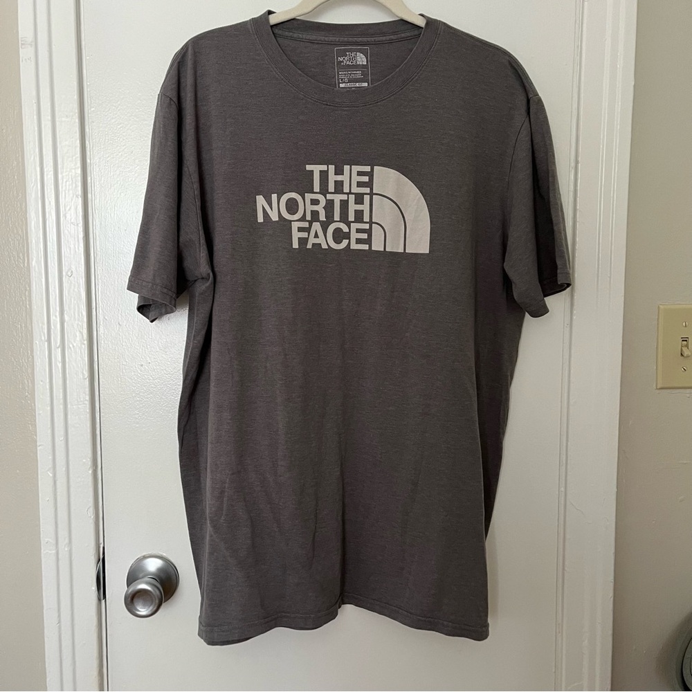 The North Face Men’s Gray T Shirt Size L